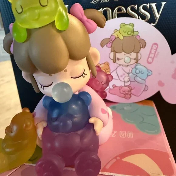 Nanci Sweet Time Series Cover Girl HUG - Picture 6 of 8